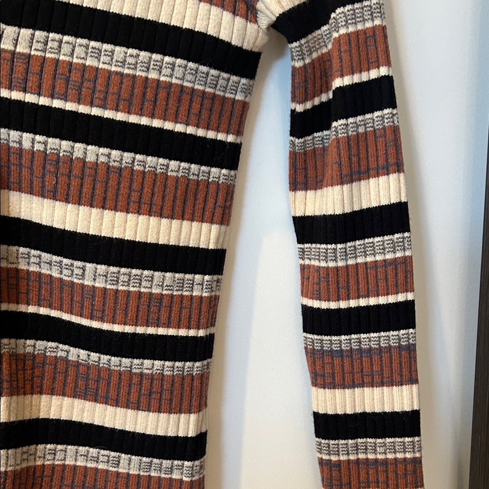 Heartloom Multicolor Ribbed Sweater - Picture 6 of 9
